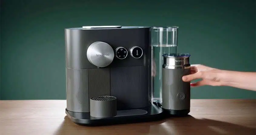 Máquina de expresso com cápsula Nespresso Expert