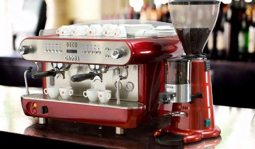 Máquina de Café Expresso Profissional